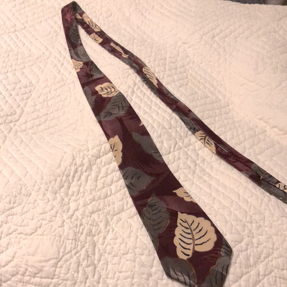 Vintage Allyn St. George tie.